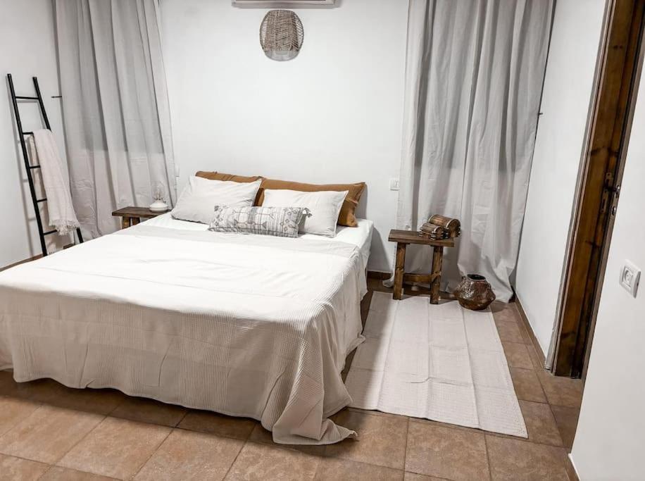Villa המייסדים Zikhron Ya'akov Esterno foto